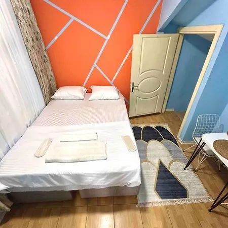 Istanbulun Merkezinde,sik,bueyuek 2+1